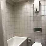 Wunderschoene 3-zimmer Fuer 8 Personen アパート ブレーメン